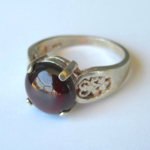 Deep Red Wine Natural Garnet In Filigree Sterling Silver Ring. Size 7 - Picture 8 of 11